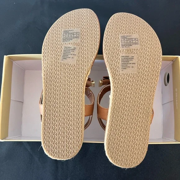 MICHAEL KORS KIDS Girl's Perry Bow-Embellished Sandal - Picture 3 of 5